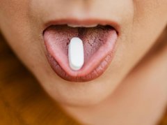 舌下疼痛舌苔白厚？科学调理“上火”有方法 - 深圳健康科普资讯网