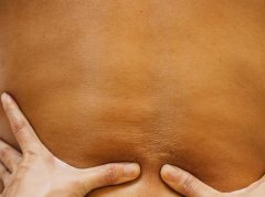 后背发凉总不好？分清两种“寒”，对症调理更有效 - 深圳健康科普资讯网