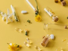 白发变黑别乱试！科学调理毛囊黑素细胞是关键 - 深圳健康科普资讯网