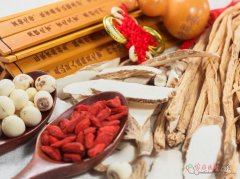 舌苔白厚有齿痕？脾虚湿盛信号！3招科学调理改善 - 深圳健康科普资讯网